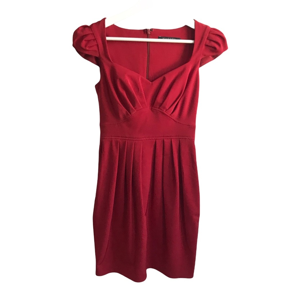 Black Halo Red Cap Sleeve Short Sleeve Dress